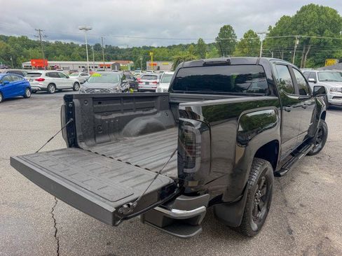Used 2020 GMC Canyon 2WD Crew Cab w/ Convenience Package image 14