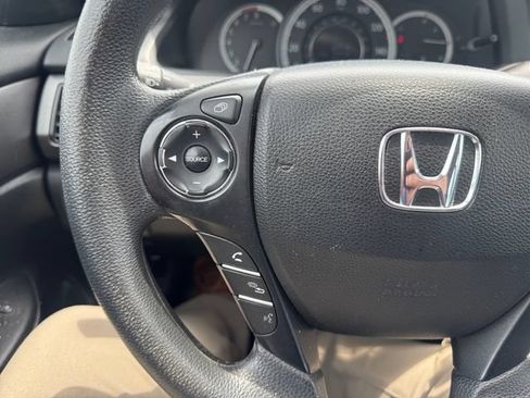 Used 2015 Honda Accord LX image 17