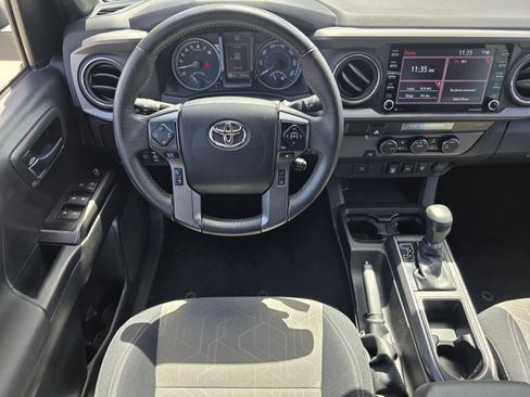 Used 2023 Toyota Tacoma TRD Sport image 10