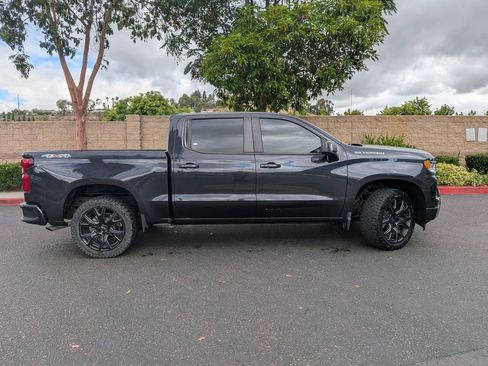 Used 2022 Chevrolet Silverado 1500 RST w/ Convenience Package II AWD/4WD image 9