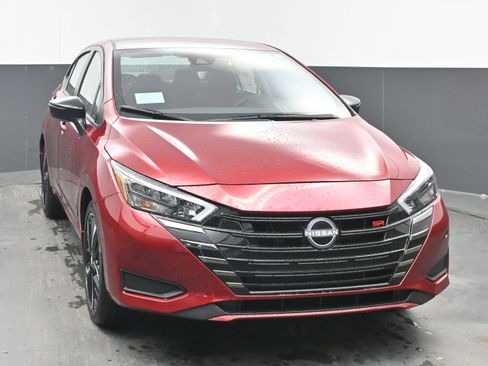 New 2025 Nissan Versa SR image 2