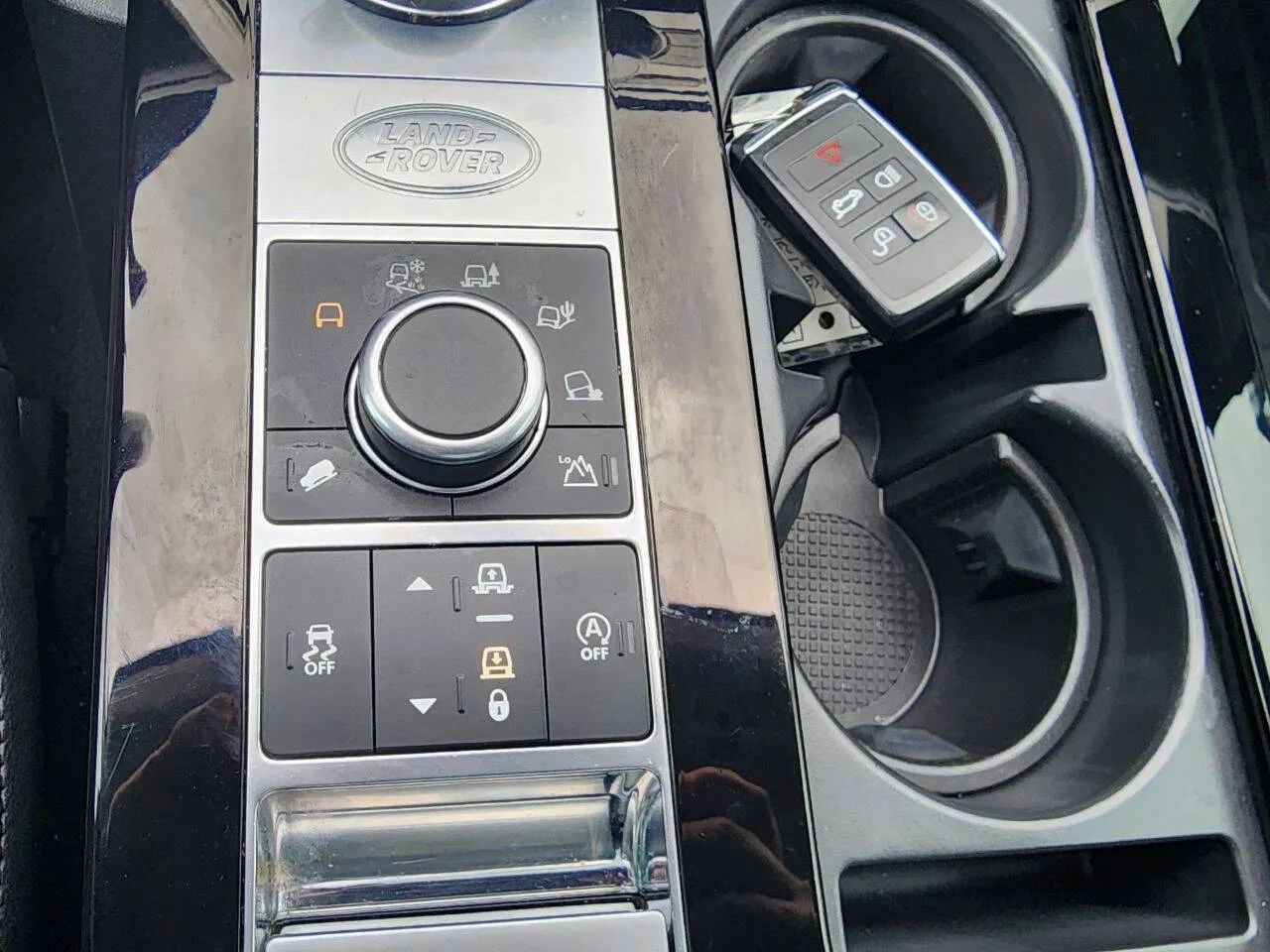 Used 2019 Land Rover Discovery HSE AWD/4WD image 24