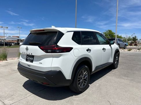 Used 2021 Nissan Rogue S AWD/4WD image 7