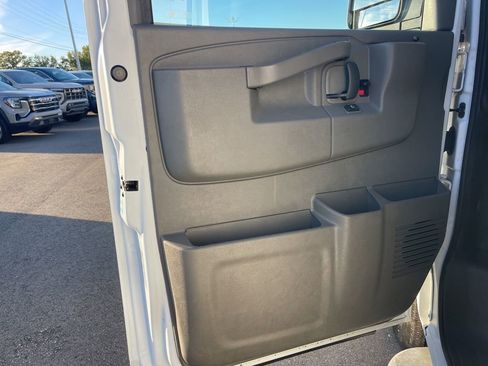 Used 2023 Chevrolet Express 2500 w/ Driver Convenience Package RWD image 16