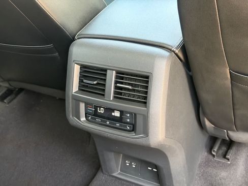 Used 2021 Volkswagen Atlas SEL Premium AWD/4WD image 12