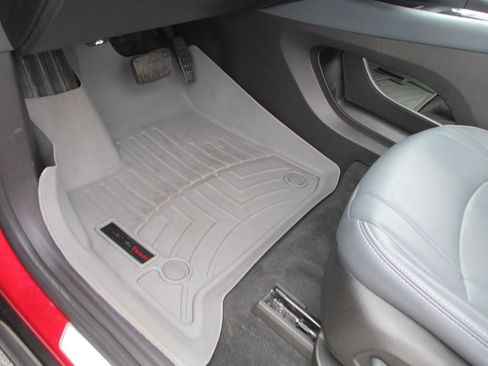 Used 2022 Buick Enclave Essence w/ Experience Buick Package FWD image 25