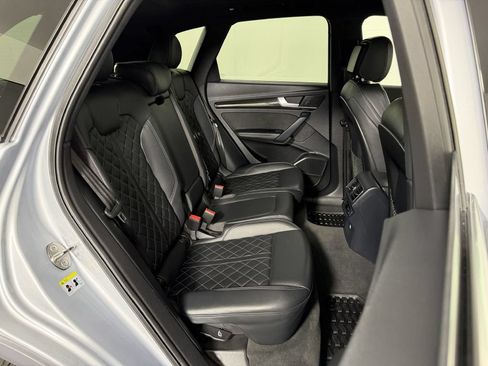 Used 2018 Audi SQ5 Premium Plus w/ Navigation Package AWD/4WD image 22