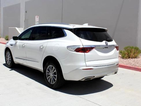 Used 2023 Buick Enclave Essence w/ Sound and Sites Package image 7