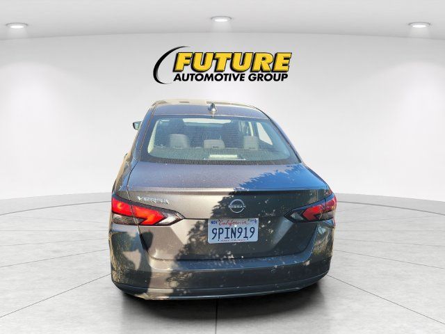 Certified 2025 Nissan Versa SV FWD image 4