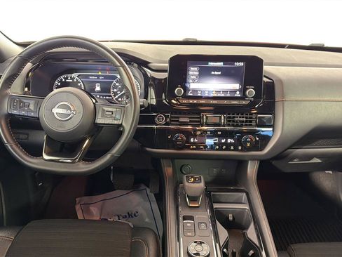Used 2023 Nissan Pathfinder Rock Creek AWD/4WD image 17