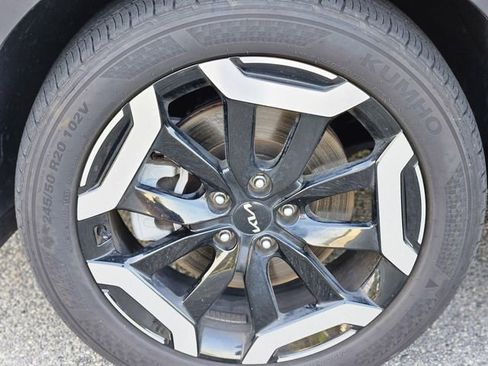 Used 2025 Kia Telluride S FWD image 10
