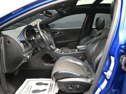 Used 2015 Chrysler 200 S w/ Navigation & Sound Group I FWD image 9
