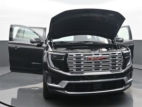 New 2025 GMC Acadia Denali w/ Super Cruise Package image 56