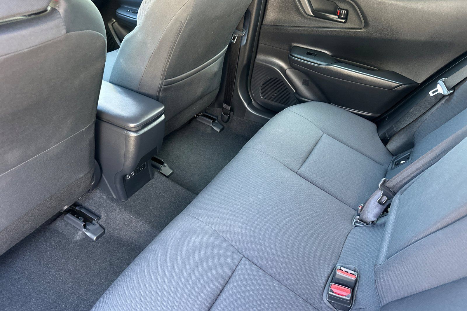 Certified 2026 Toyota Prius Plug-In Hybrid FWD image 15