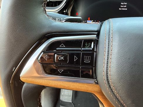 Used 2023 Jeep Grand Cherokee L Summit AWD/4WD image 32
