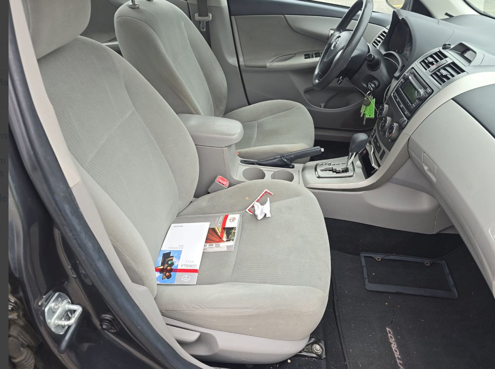 Used 2012 Toyota Corolla LE FWD image 5