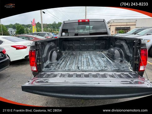 Used 2016 RAM 1500 Classic SLT RWD image 5