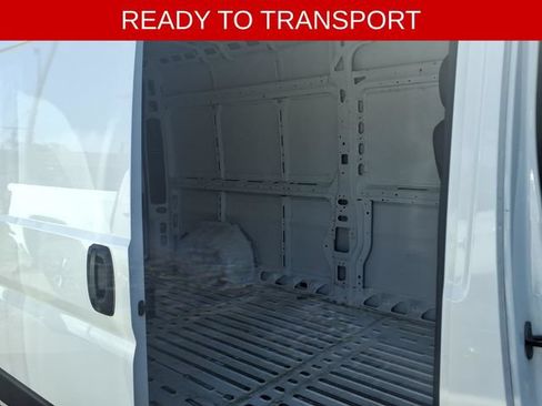 Used 2025 RAM ProMaster 2500 w/ Convenience Group FWD image 13