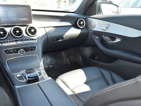 Used 2018 Mercedes-Benz C 300 4MATIC Sedan image 31