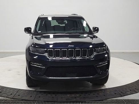 Used 2023 Jeep Grand Cherokee Limited AWD/4WD image 2