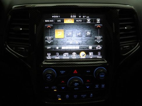 Used 2017 Jeep Grand Cherokee Altitude AWD/4WD image 21