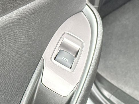 Used 2024 Chevrolet Malibu LT FWD image 30