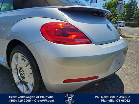 Used 2015 Volkswagen Beetle 1.8T FWD image 27