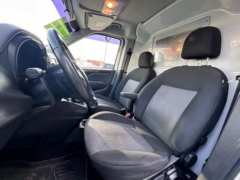 Used 2019 RAM ProMaster City Tradesman SLT image 14