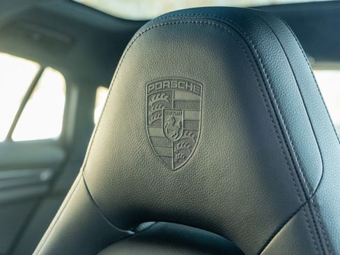 Certified 2023 Porsche Panamera 4 Platinum Edition AWD/4WD image 21