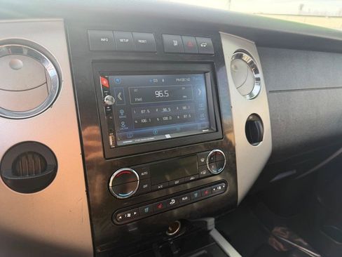 Used 2014 Ford Expedition Limited w/ Equipment Group 301A RWD image 40
