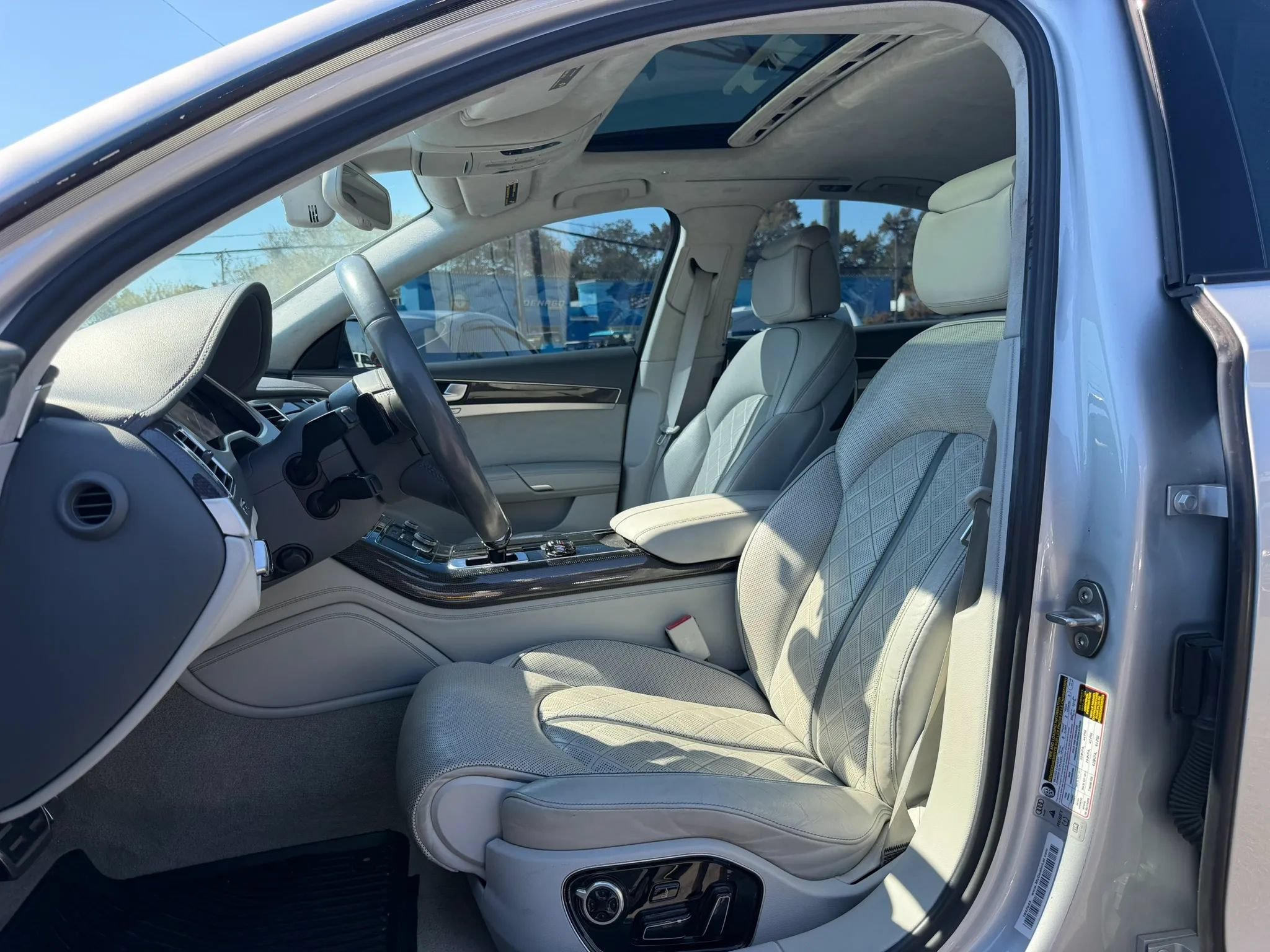 Used 2013 Audi S8 AWD/4WD image 14