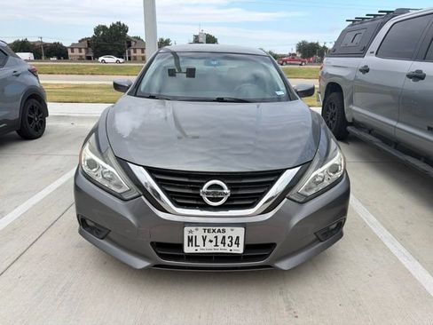 Used 2018 Nissan Altima 2.5 SV FWD image 3