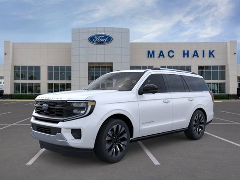 New 2026 Ford Expedition Platinum w/ Driver's Package AWD/4WD image 1