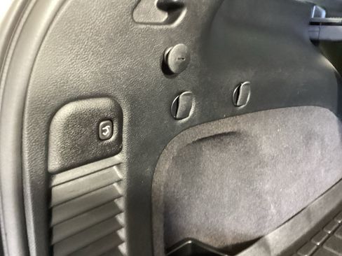 Used 2018 Jeep Grand Cherokee High Altitude AWD/4WD image 32