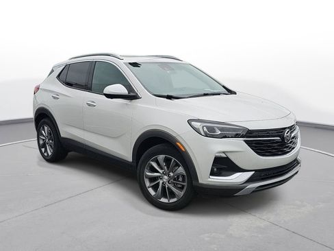 Used 2022 Buick Encore GX Essence w/ Advanced Technology Package AWD/4WD image 4