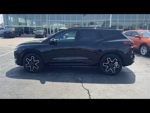 Certified 2025 Chevrolet Blazer RS w/ Driver Confidence II Package AWD/4WD image 5