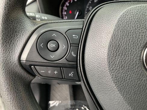 Used 2024 Toyota RAV4 XLE image 31