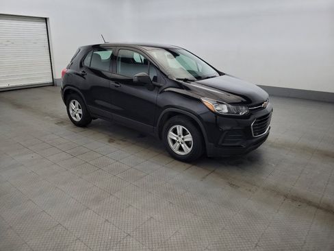 Used 2019 Chevrolet Trax LS FWD image 11