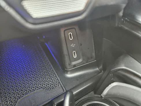 Used 2026 Mercedes-Benz GLC 300 image 32