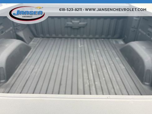 Used 2025 Chevrolet Silverado 1500 LT image 25