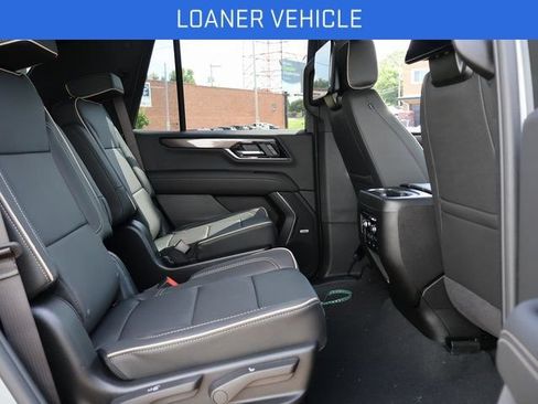New 2026 GMC Yukon Elevation w/ Elevation Premium Package AWD/4WD image 11