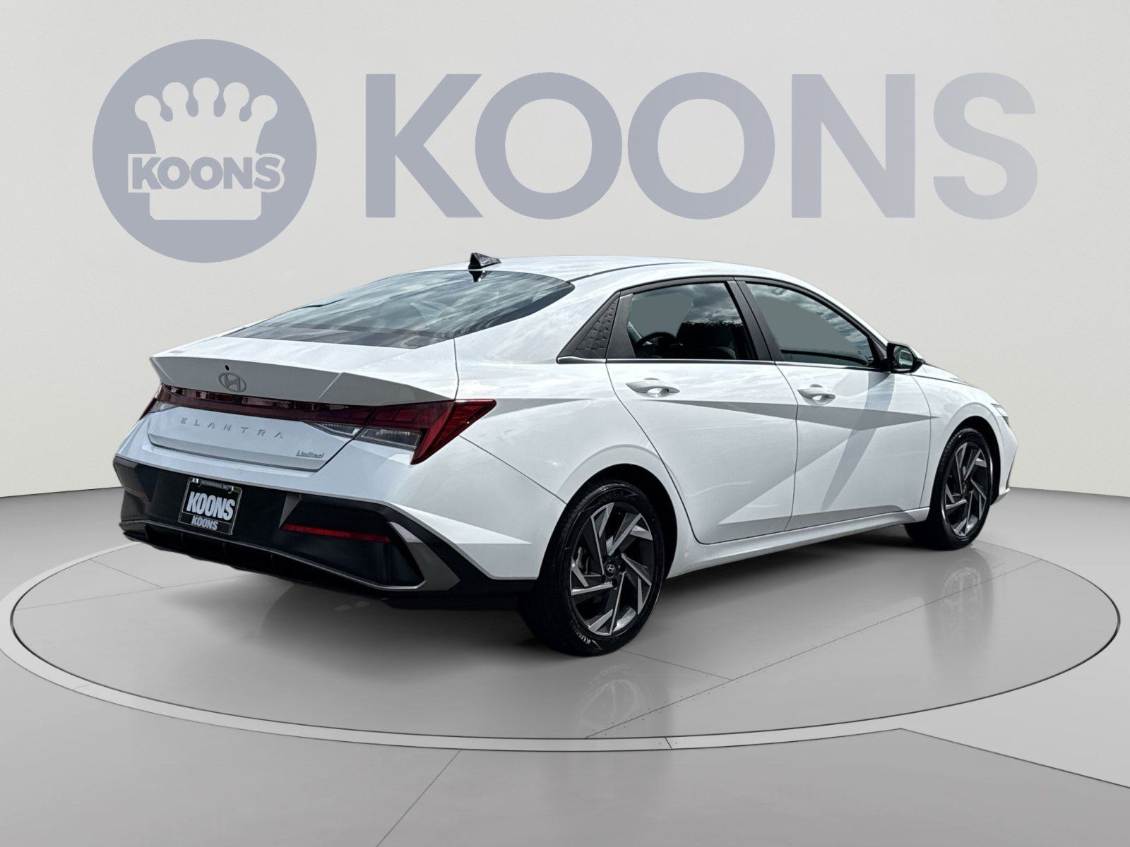 Certified 2025 Hyundai Elantra Limited FWD image 7