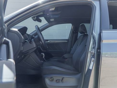 Used 2023 Volkswagen Tiguan SE R-Line FWD image 17