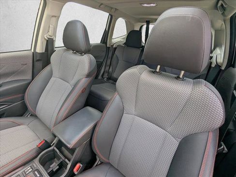 Used 2023 Subaru Forester Sport image 9