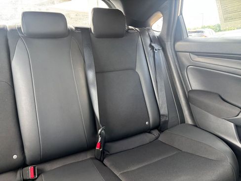 Used 2025 Honda Civic Sport image 36
