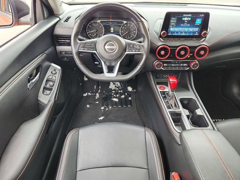 Used 2024 Nissan Sentra SR w/ SR Premium Package image 11