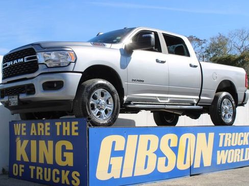 Used 2024 RAM 2500 Big Horn w/ Sport Appearance Package image 1