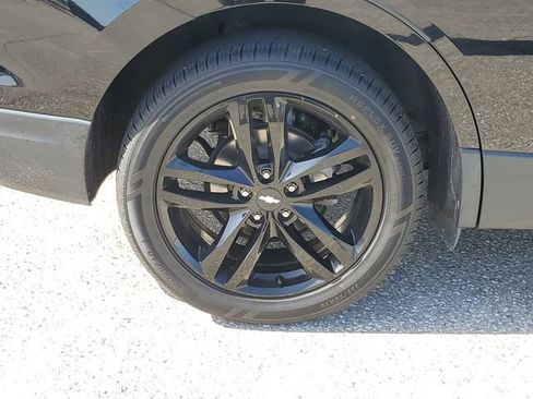 Used 2020 Chevrolet Equinox LT w/ Midnight Edition image 5