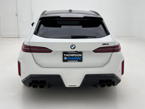 Used 2025 BMW M5 Touring w/ M Driver's Package image 8