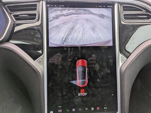 Used 2015 Tesla Model S 70 image 13